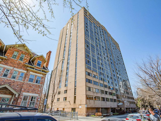 410 - 15 Maitland Place