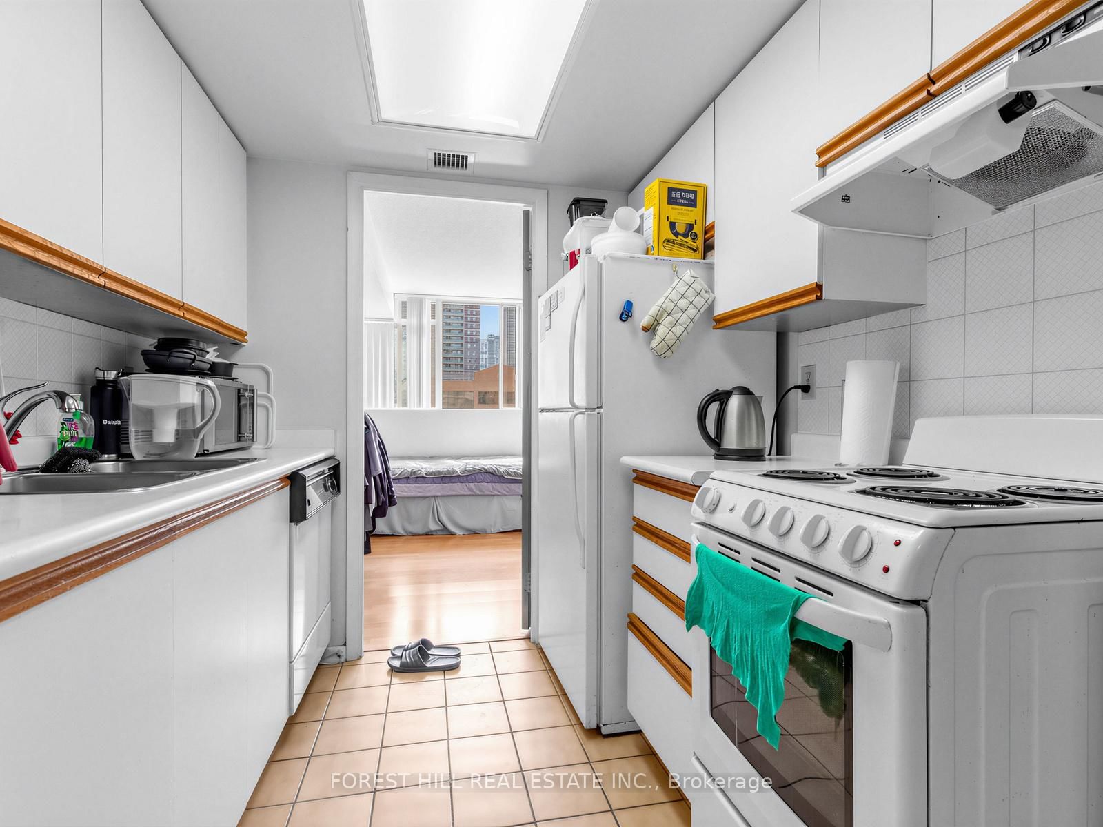 15 Maitland Place, Unit 410 - Photo 4