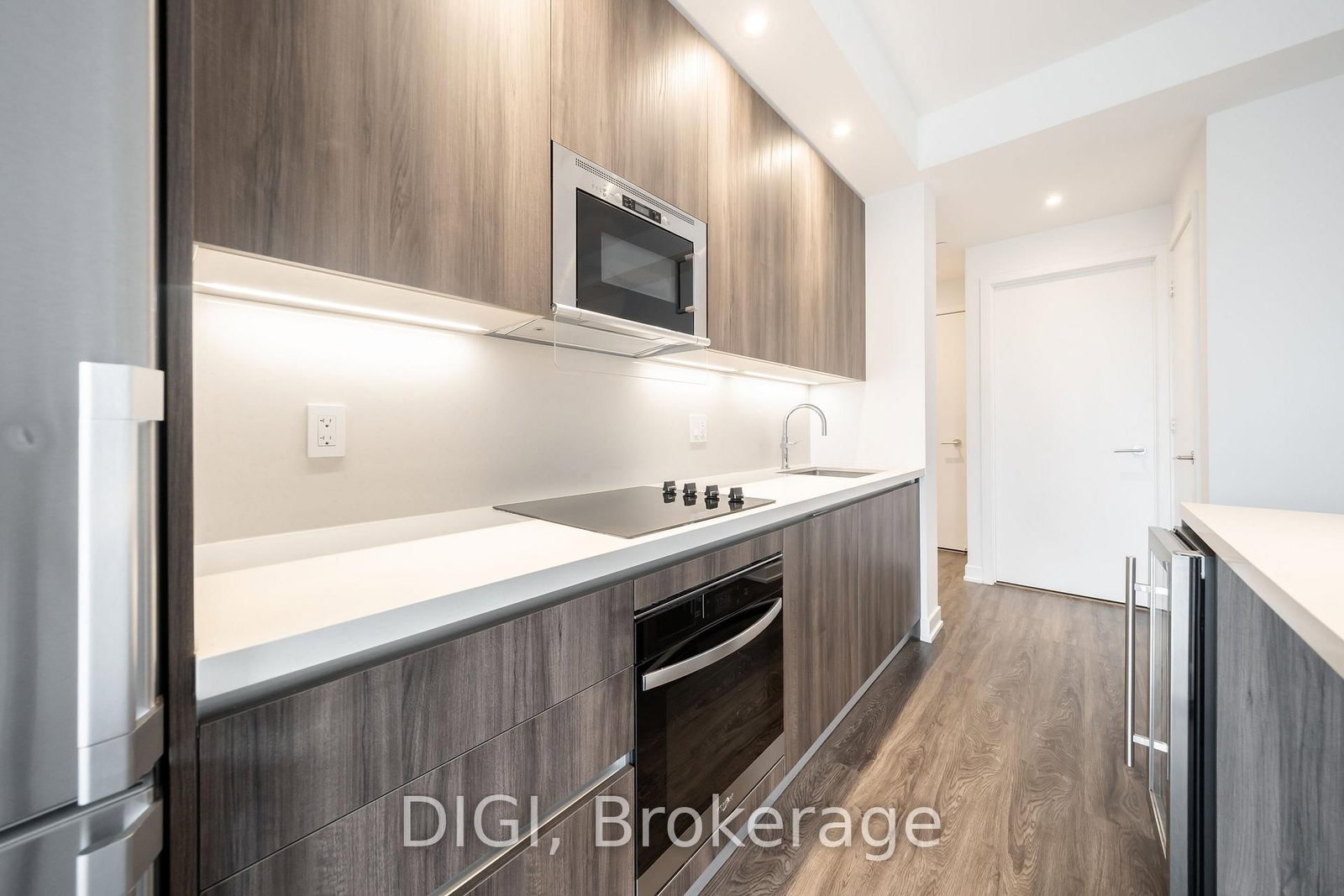 8 Gloucester Street, Unit 2004 - Photo 2