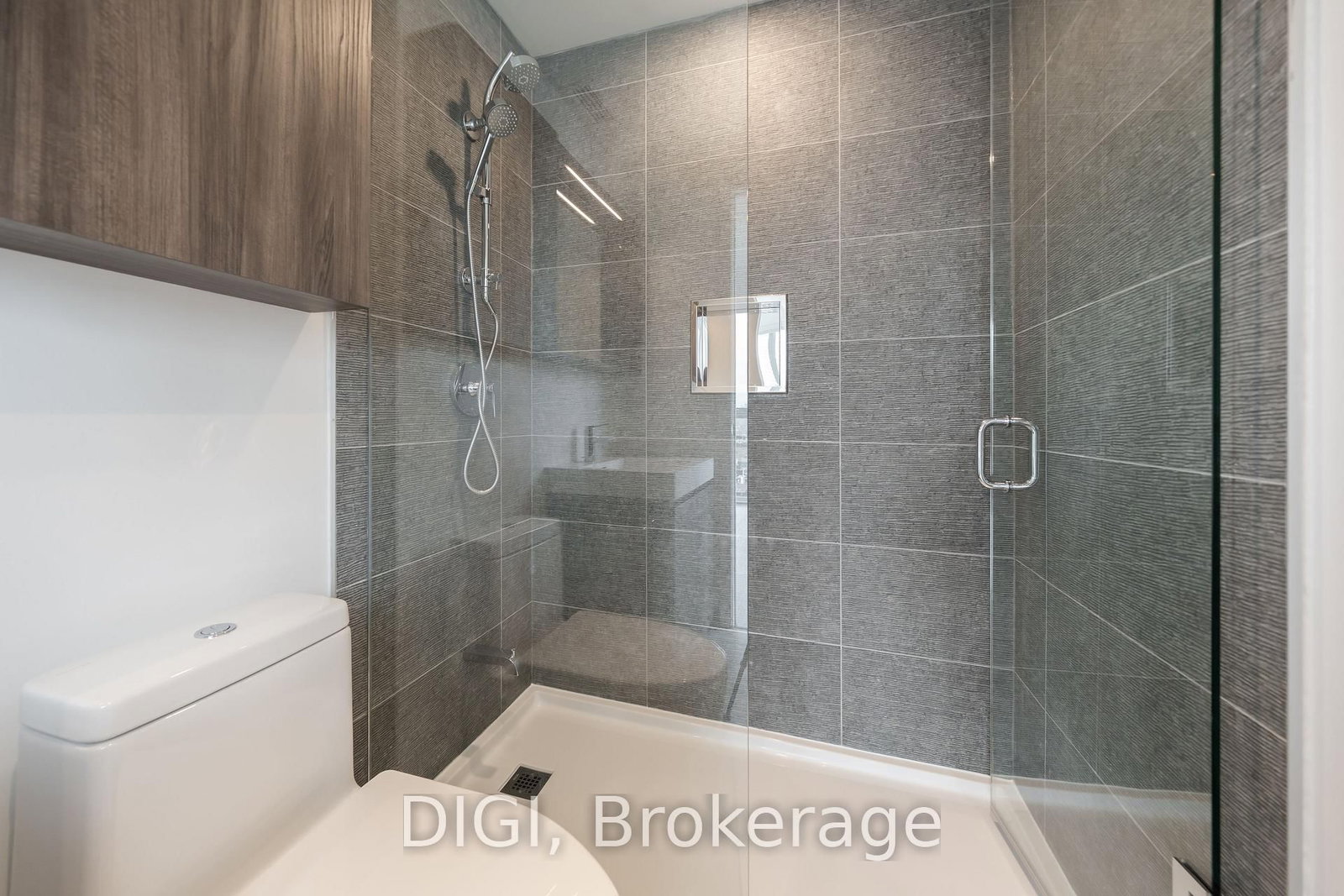 8 Gloucester Street, Unit 2004 - Photo 9