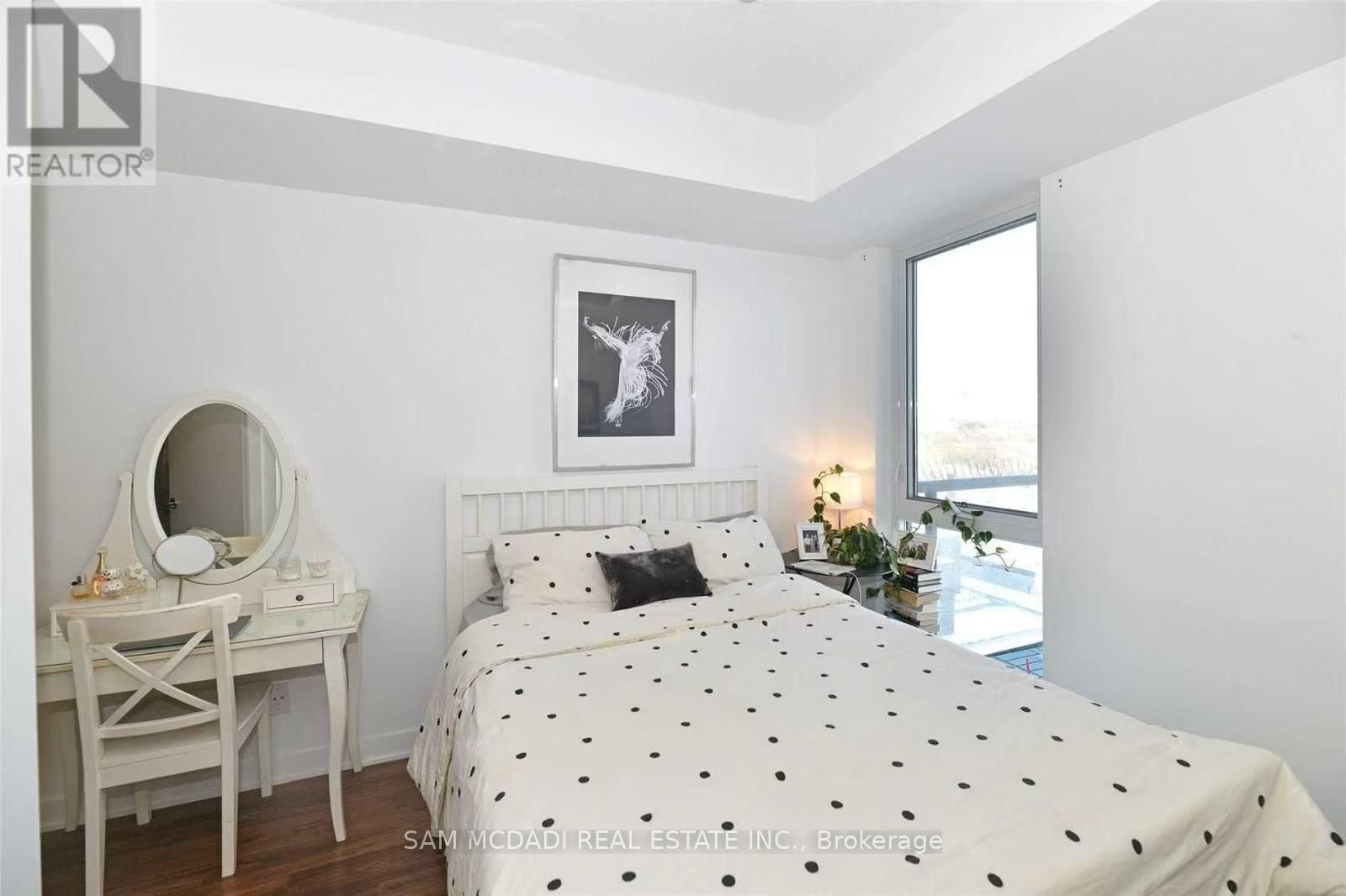 260 Sackville Street, Unit 909 - Photo 11