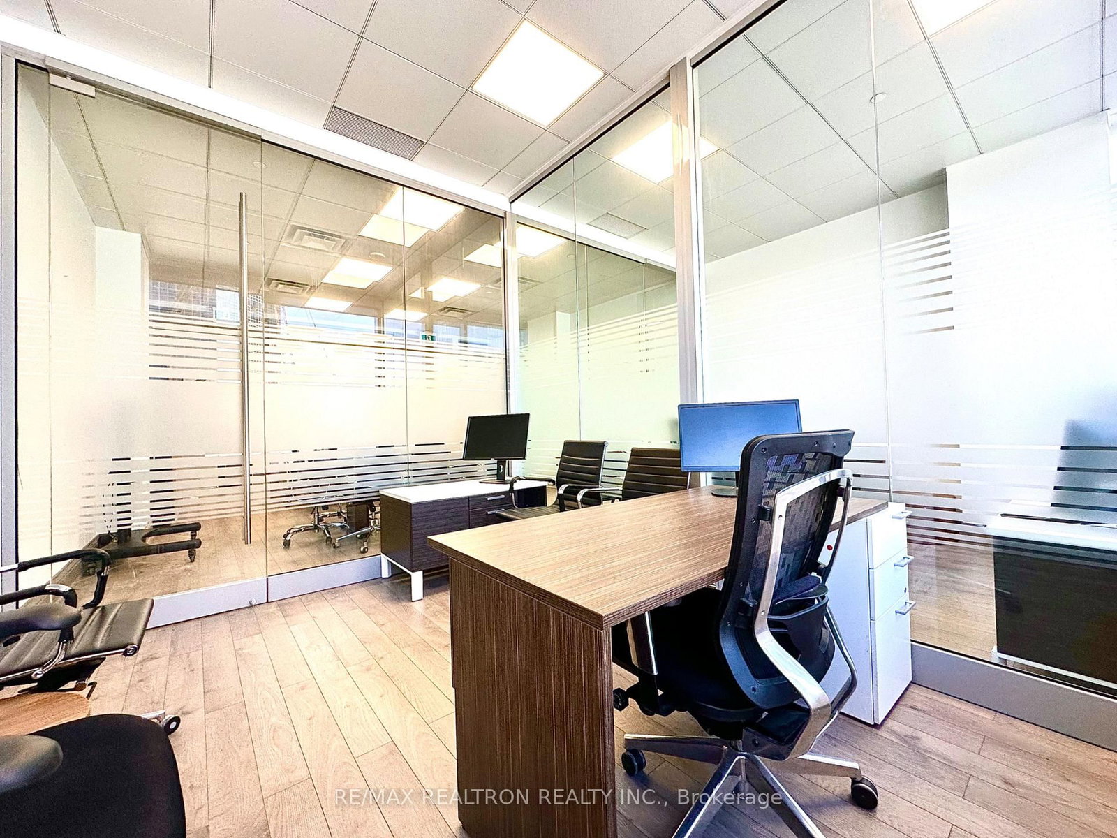 4789 Yonge Street, Unit 614 - Photo 14