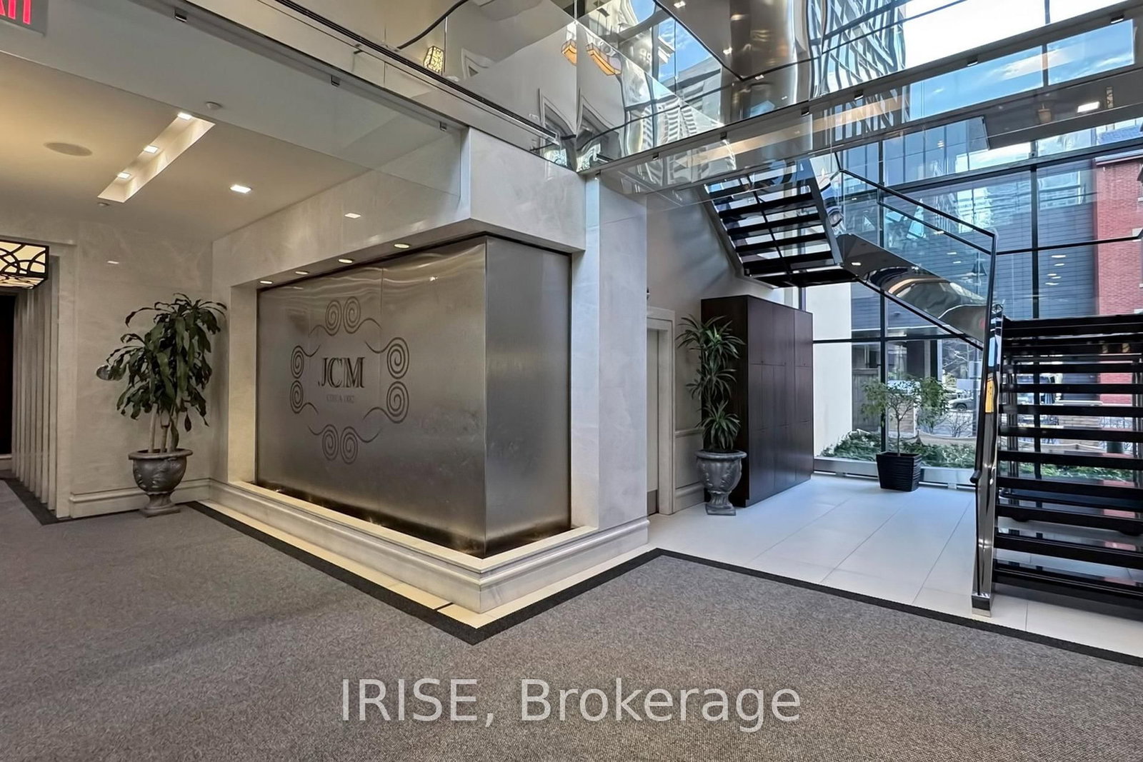 28 Linden Street, Unit 1109 - Photo 5