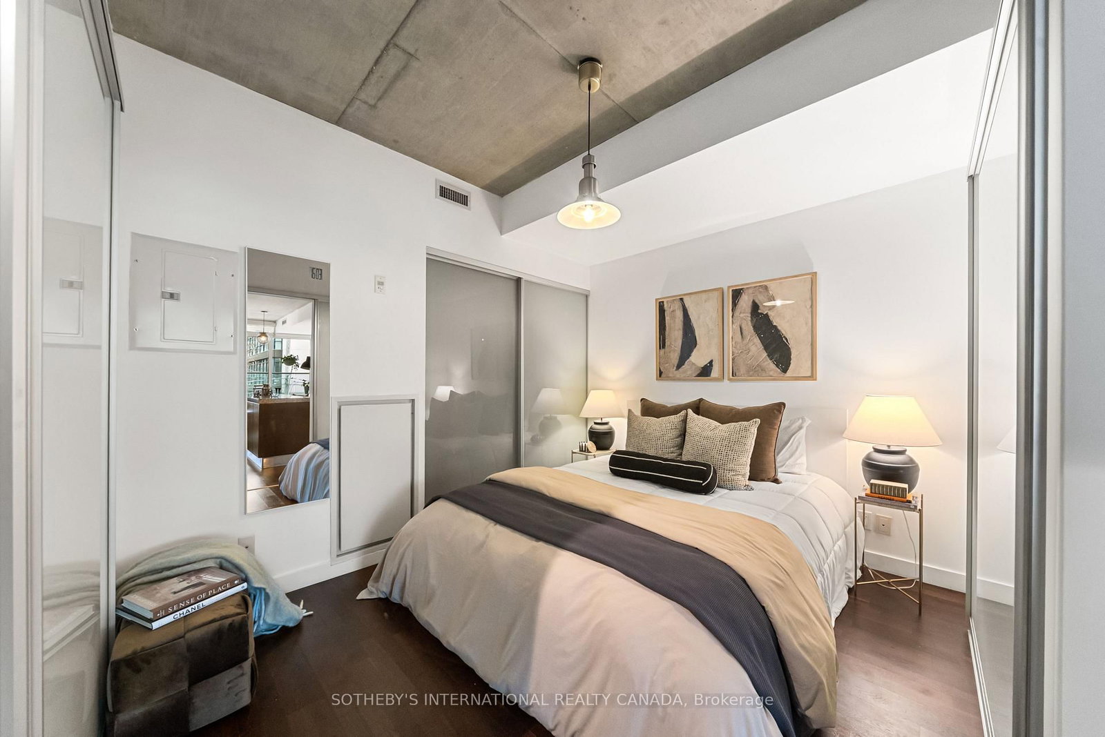 75 Portland Street, Unit 302 - Photo 17