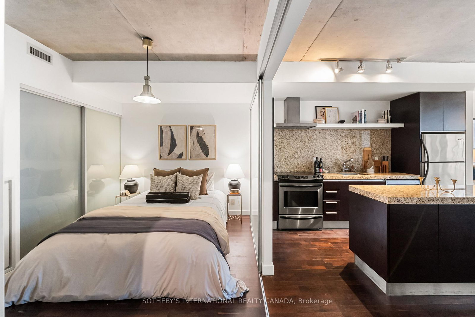 75 Portland Street, Unit 302 - Photo 19