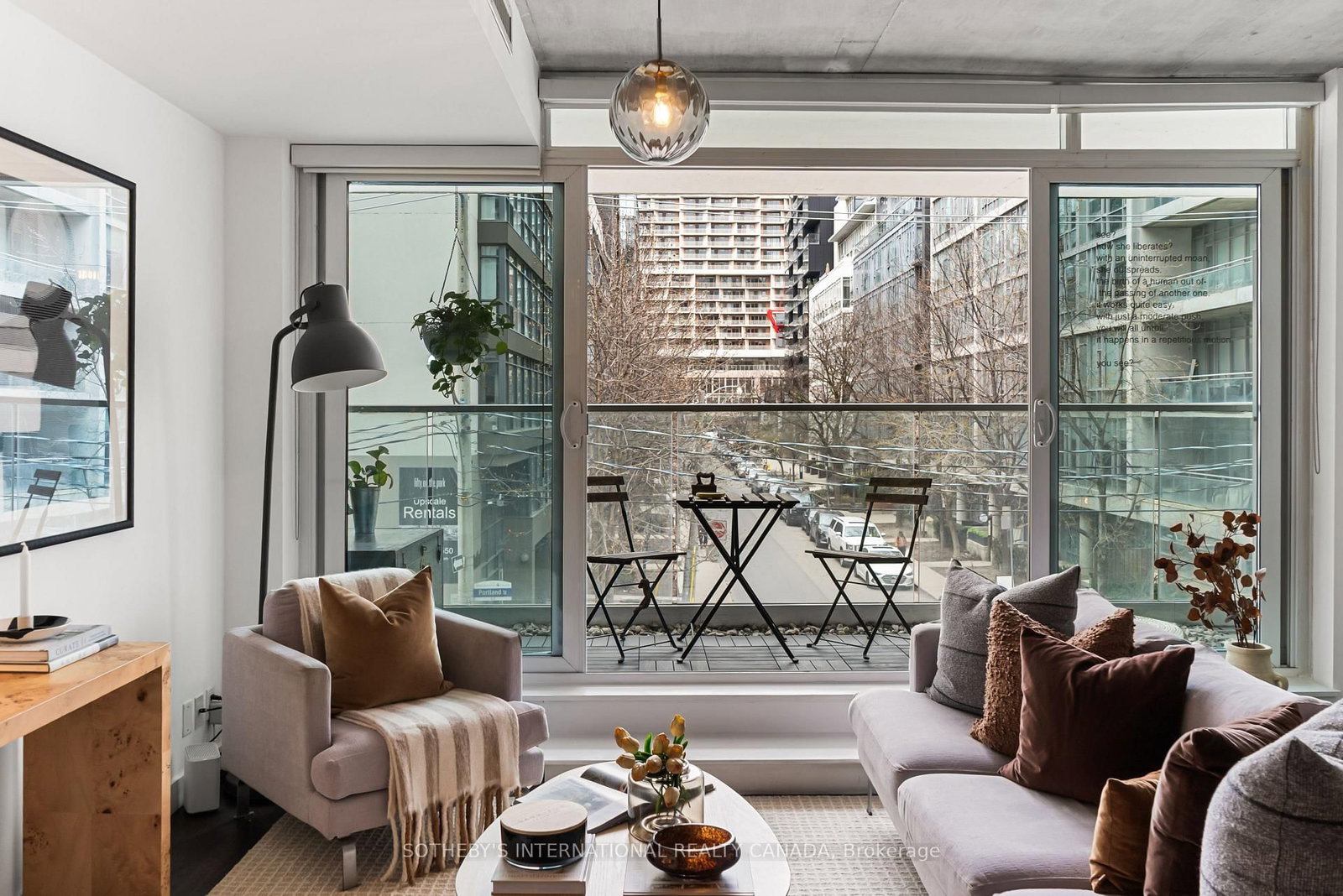 75 Portland Street, Unit 302 - Photo 2