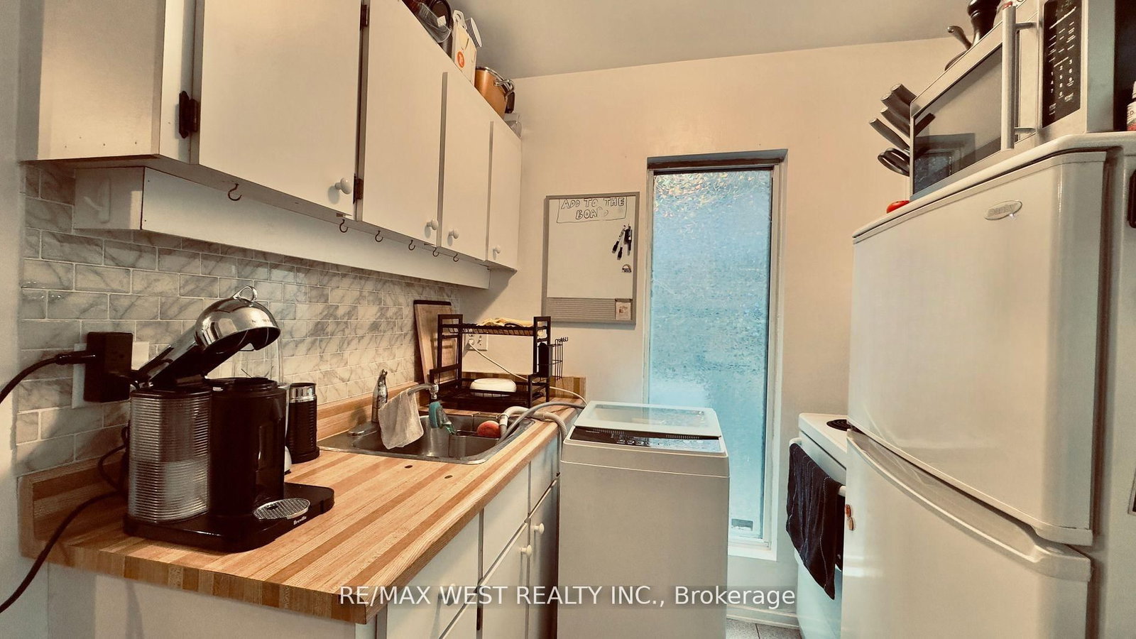 1061 Bathurst Street, Unit 2 - Photo 3