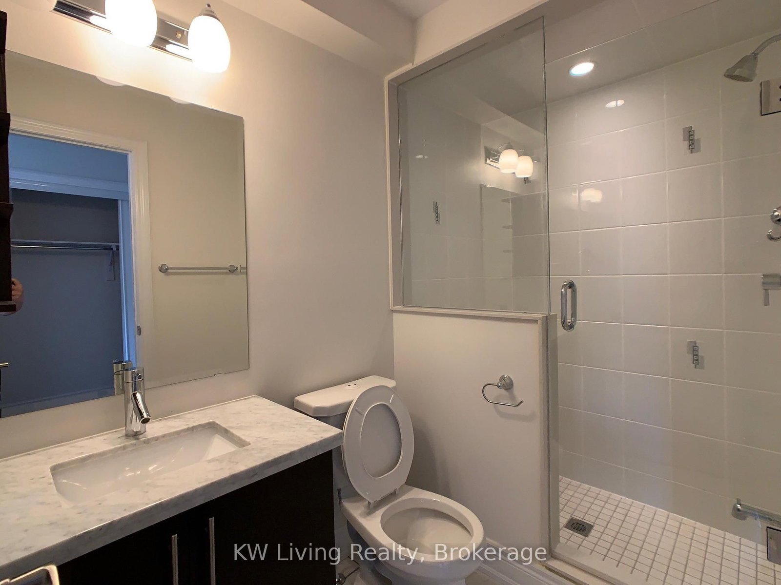 50 Hargrave Lane, Unit 5 - Photo 8