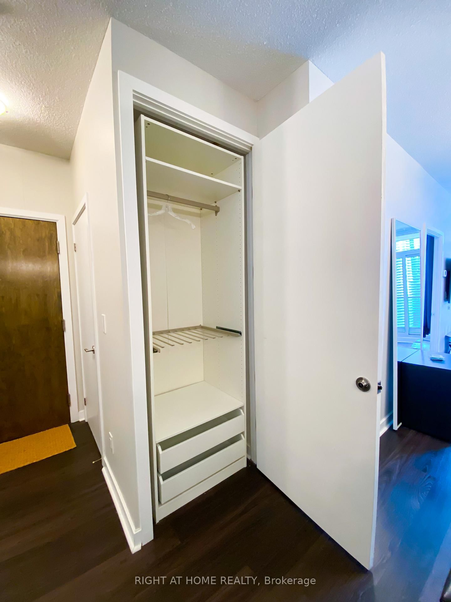 33 Bay Street, Unit 3213 - Photo 21