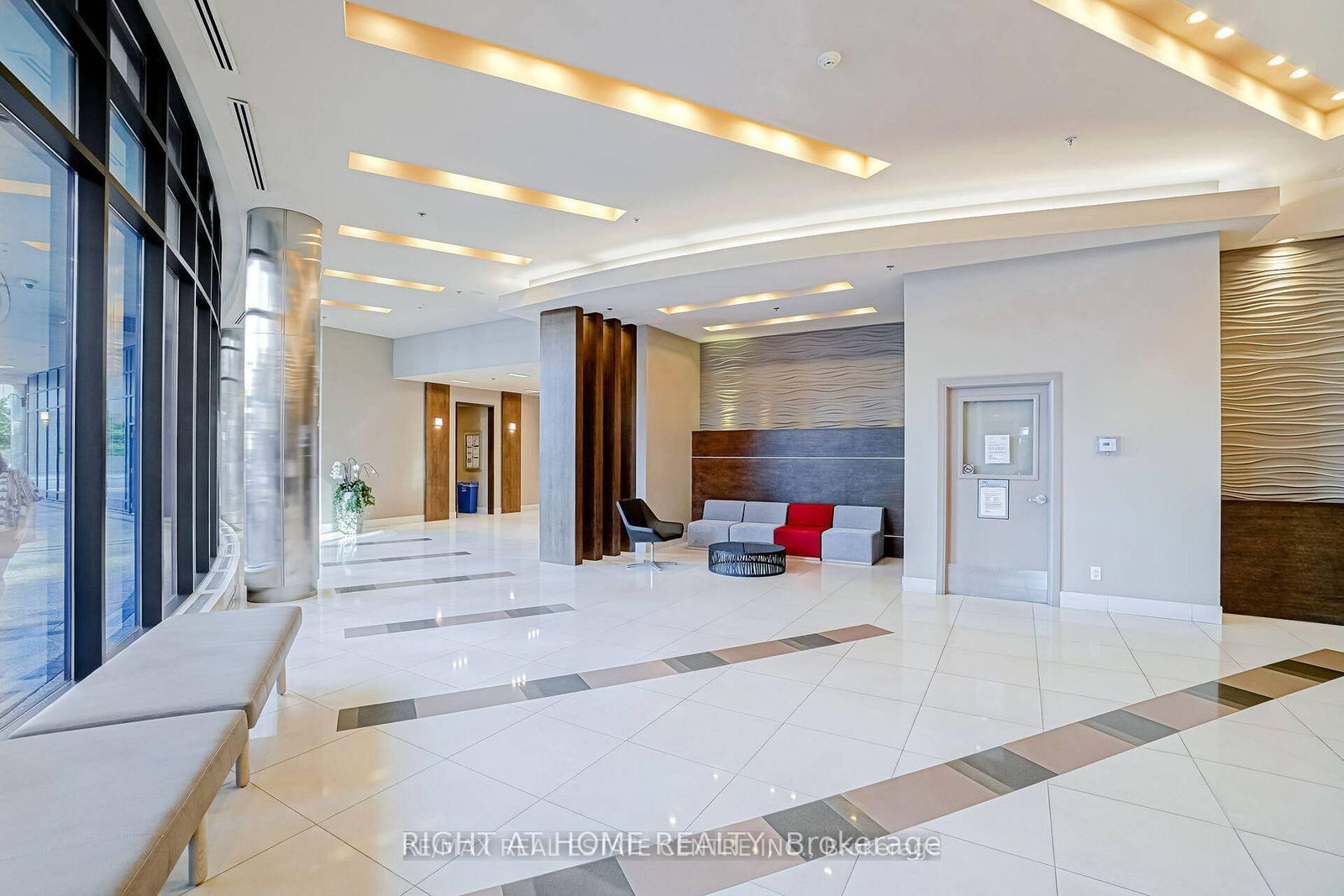 33 Bay Street, Unit 3213 - Photo 26