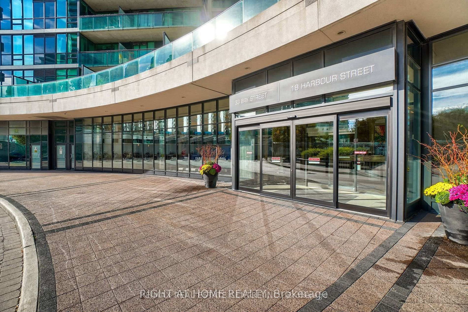 33 Bay Street, Unit 3213 - Photo 28