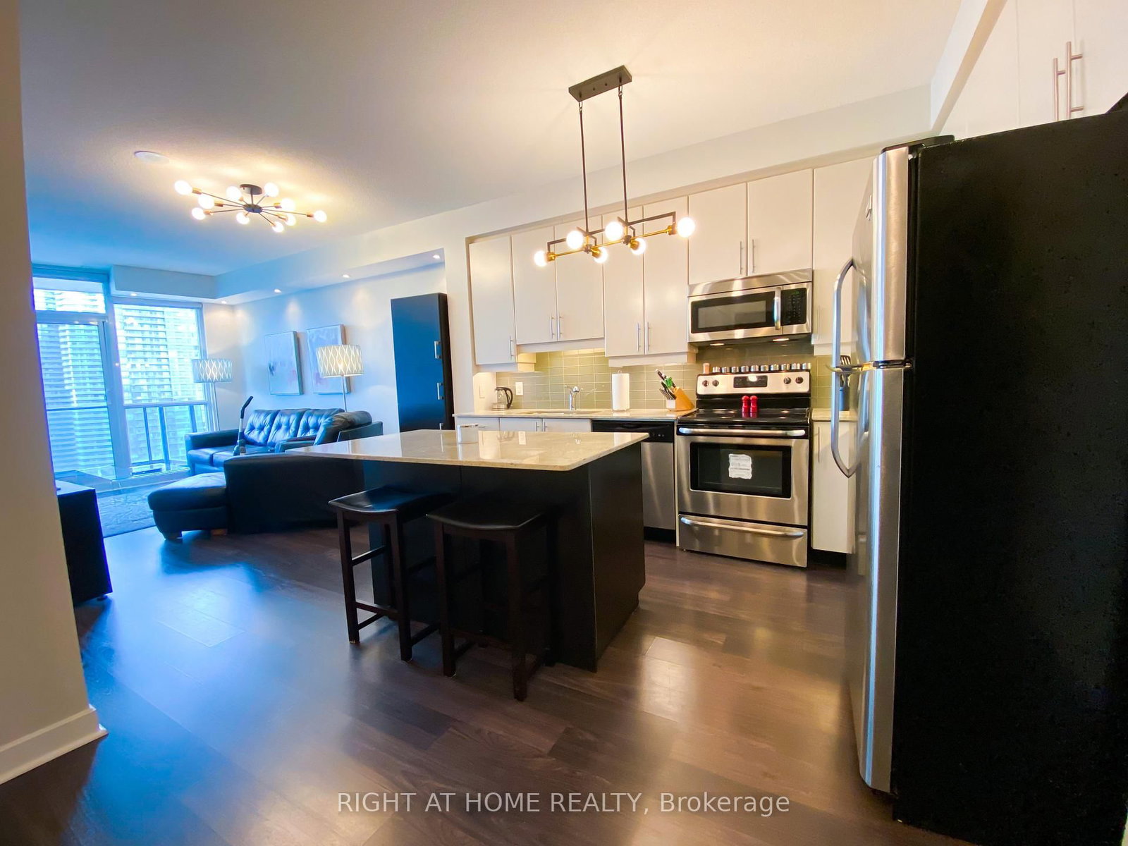 33 Bay Street, Unit 3213 - Photo 6