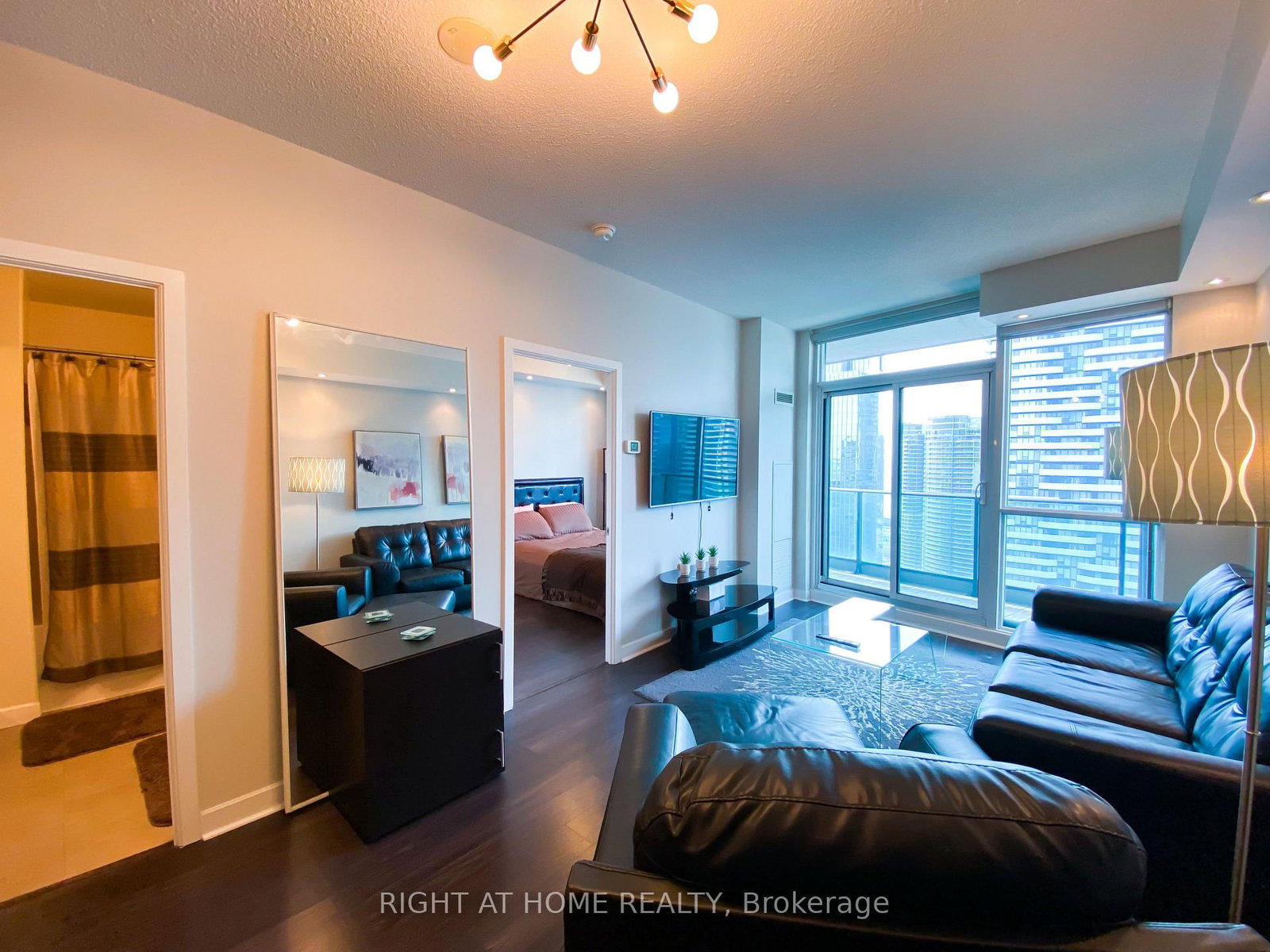 33 Bay Street, Unit 3213 - Photo 8