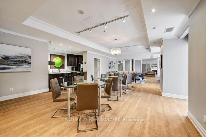 900 Mount Pleasant Road, Unit 606 - Photo 13