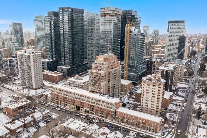 900 Mount Pleasant Road, Unit 606 - Photo 23