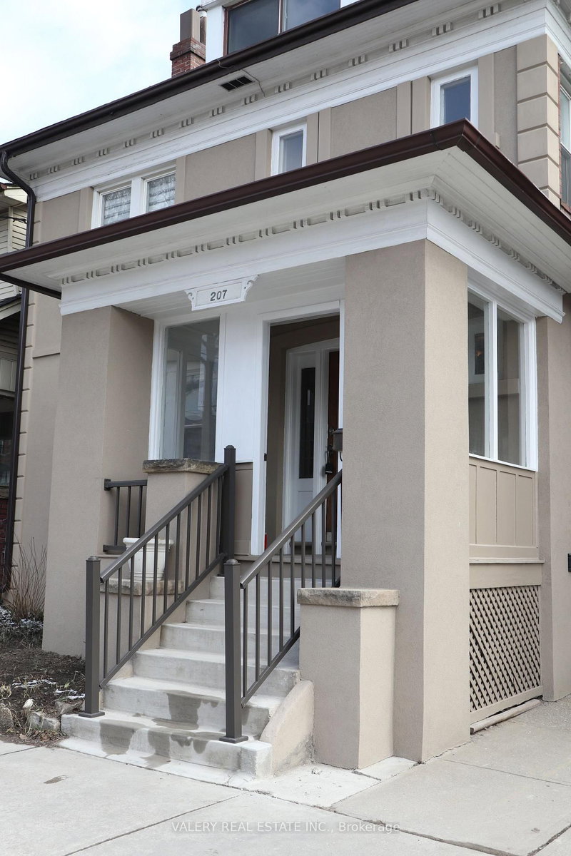 207 Oakwood Ave, Toronto, M6E 2V3 | Image 3