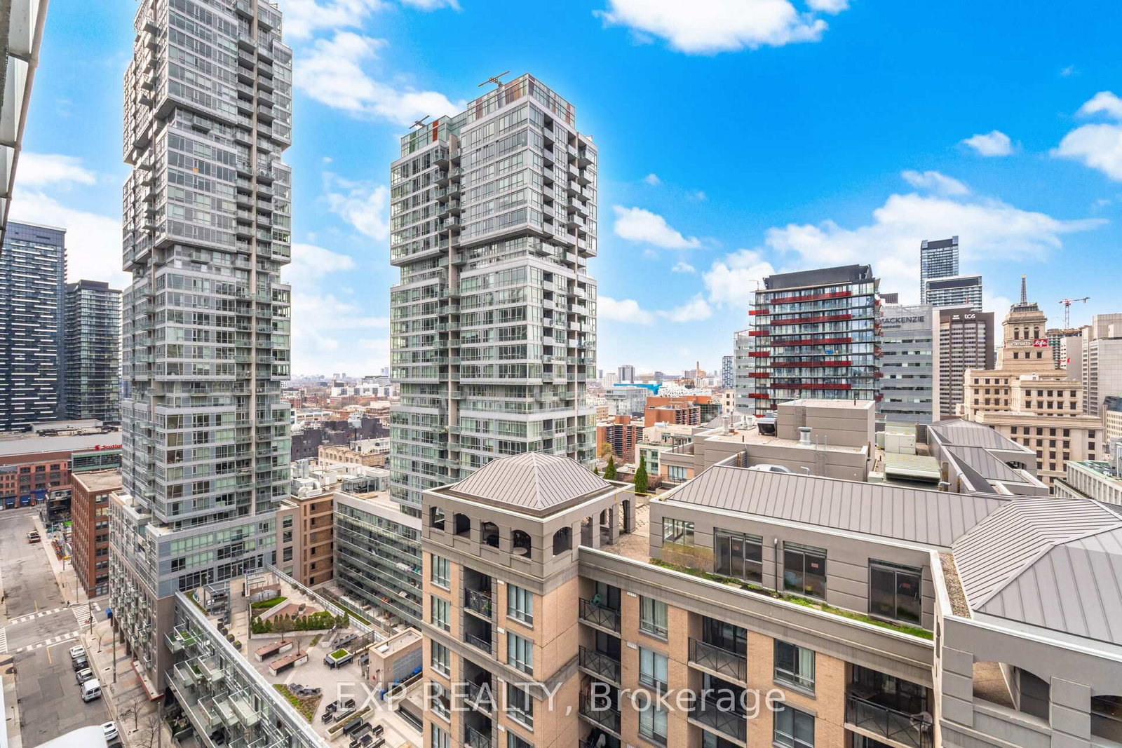 126 Simcoe Street, Unit 1907 - Photo 31