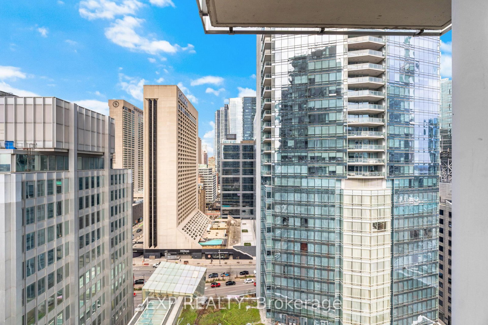 126 Simcoe Street, Unit 1907 - Photo 34