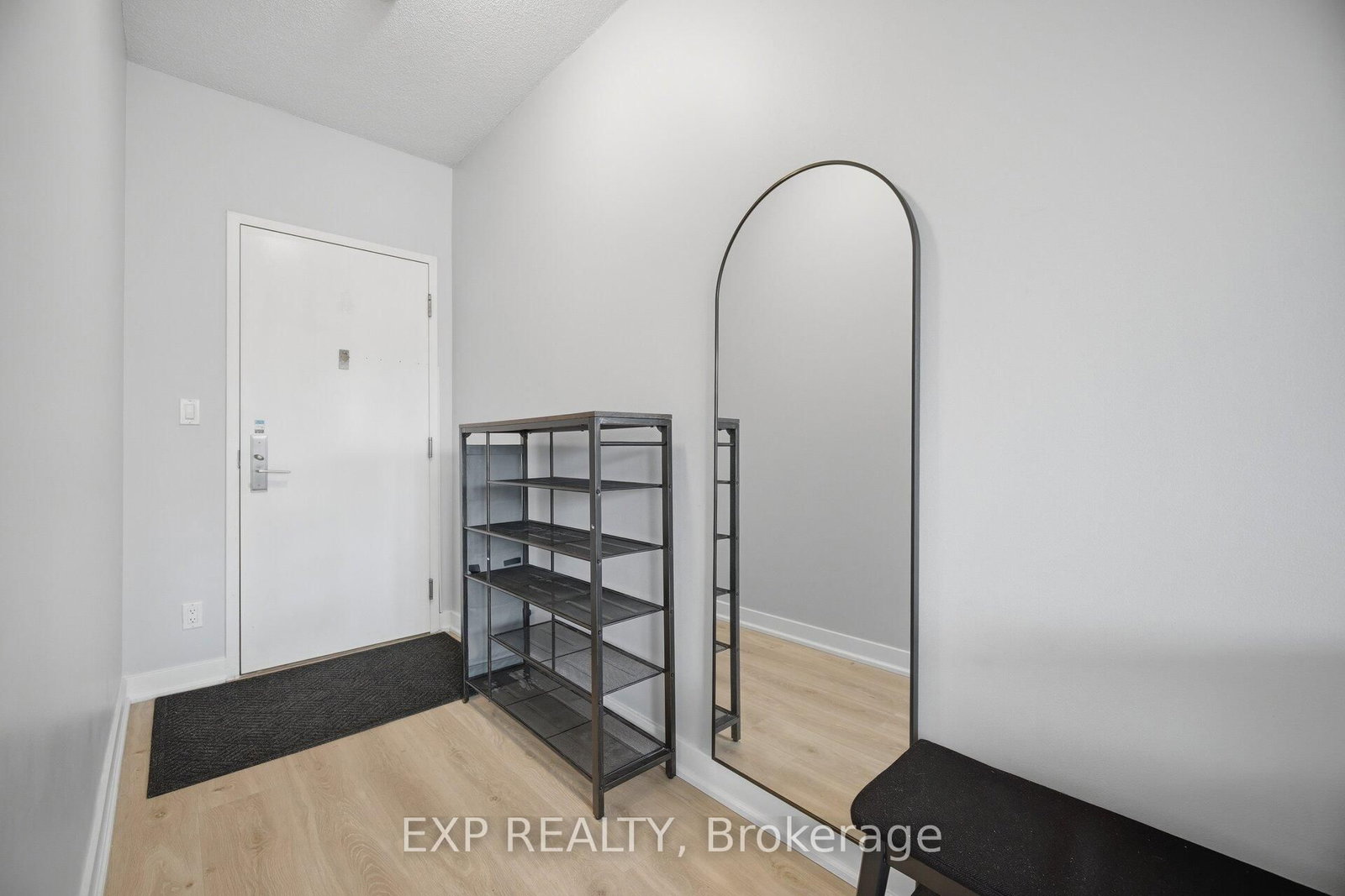 126 Simcoe Street, Unit 1907 - Photo 5