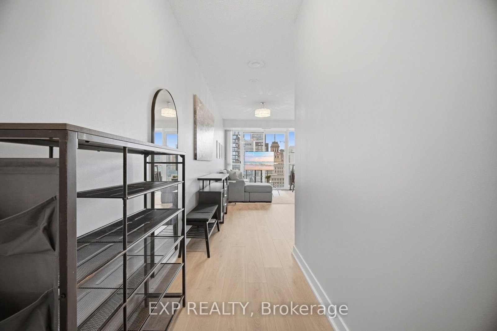 126 Simcoe Street, Unit 1907 - Photo 7