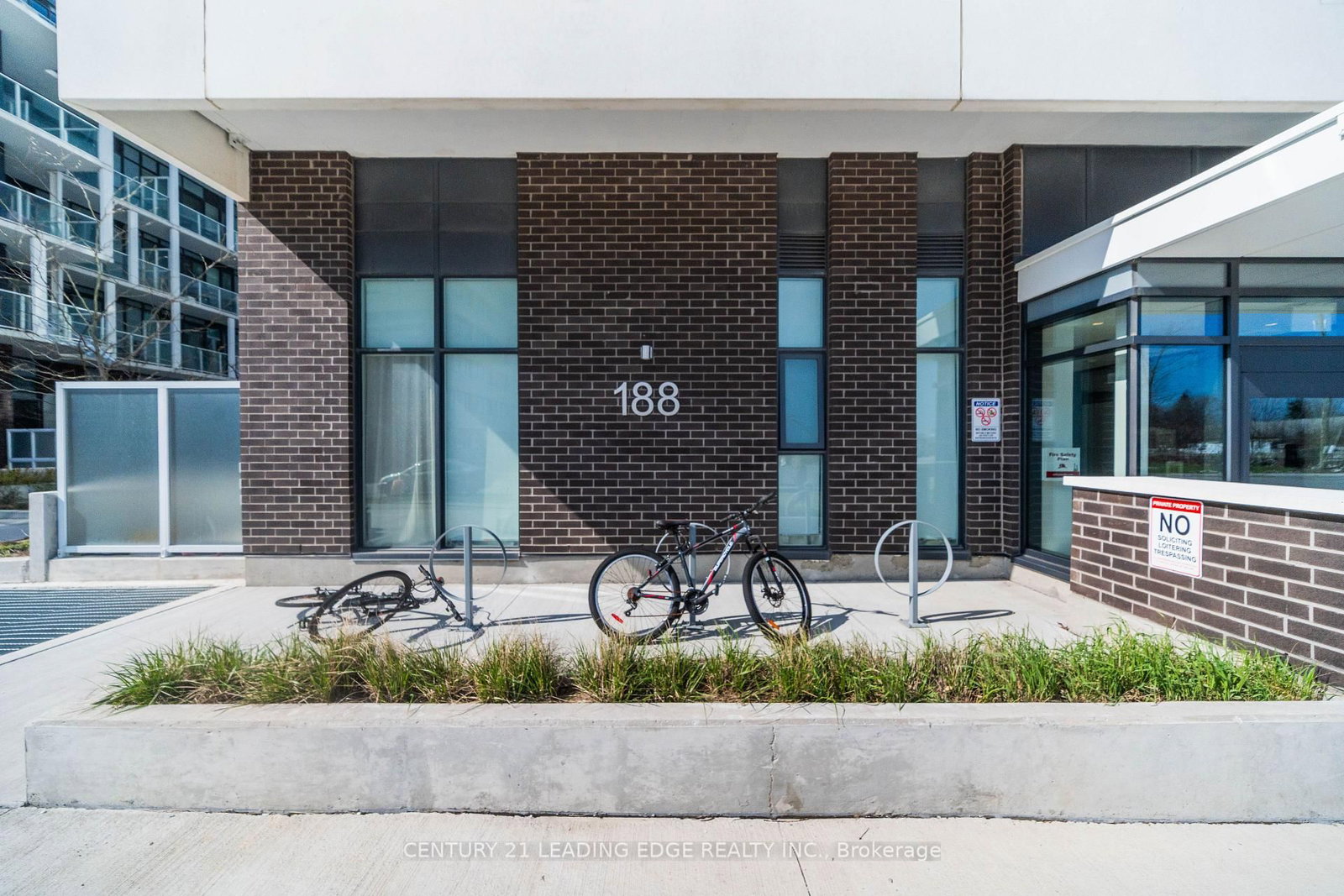 188 Fairview Mall Drive, Unit 1110 - Photo 2