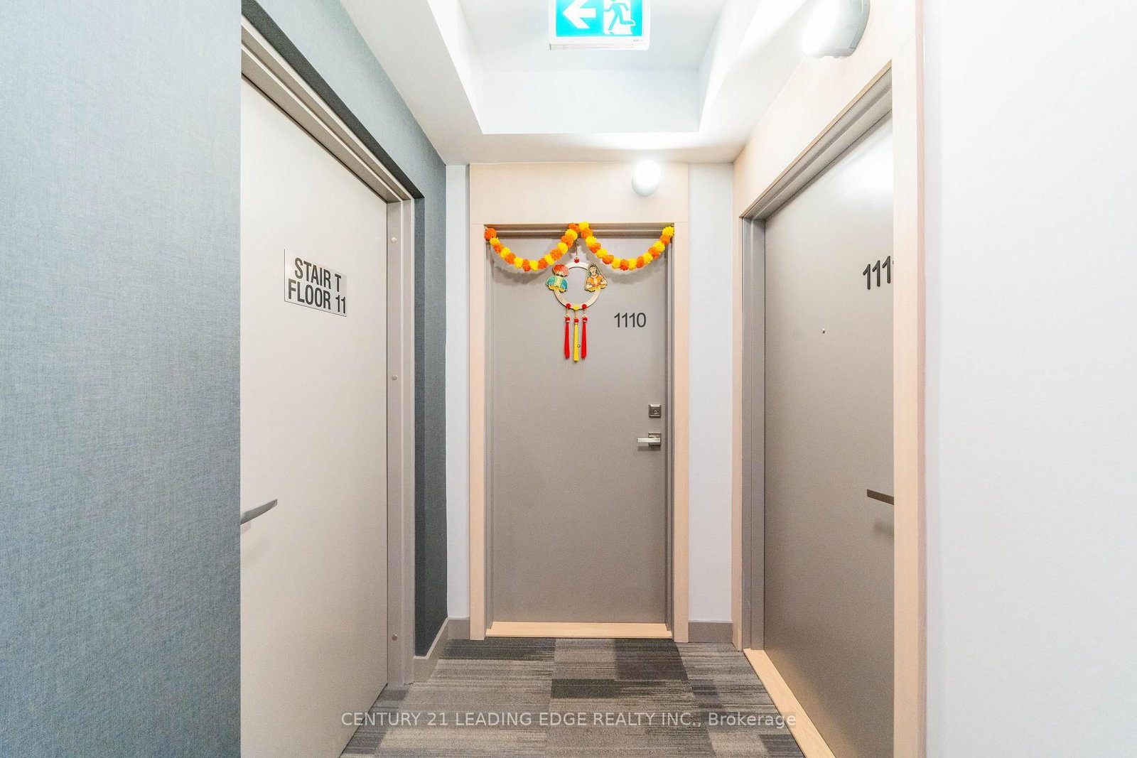 188 Fairview Mall Drive, Unit 1110 - Photo 3