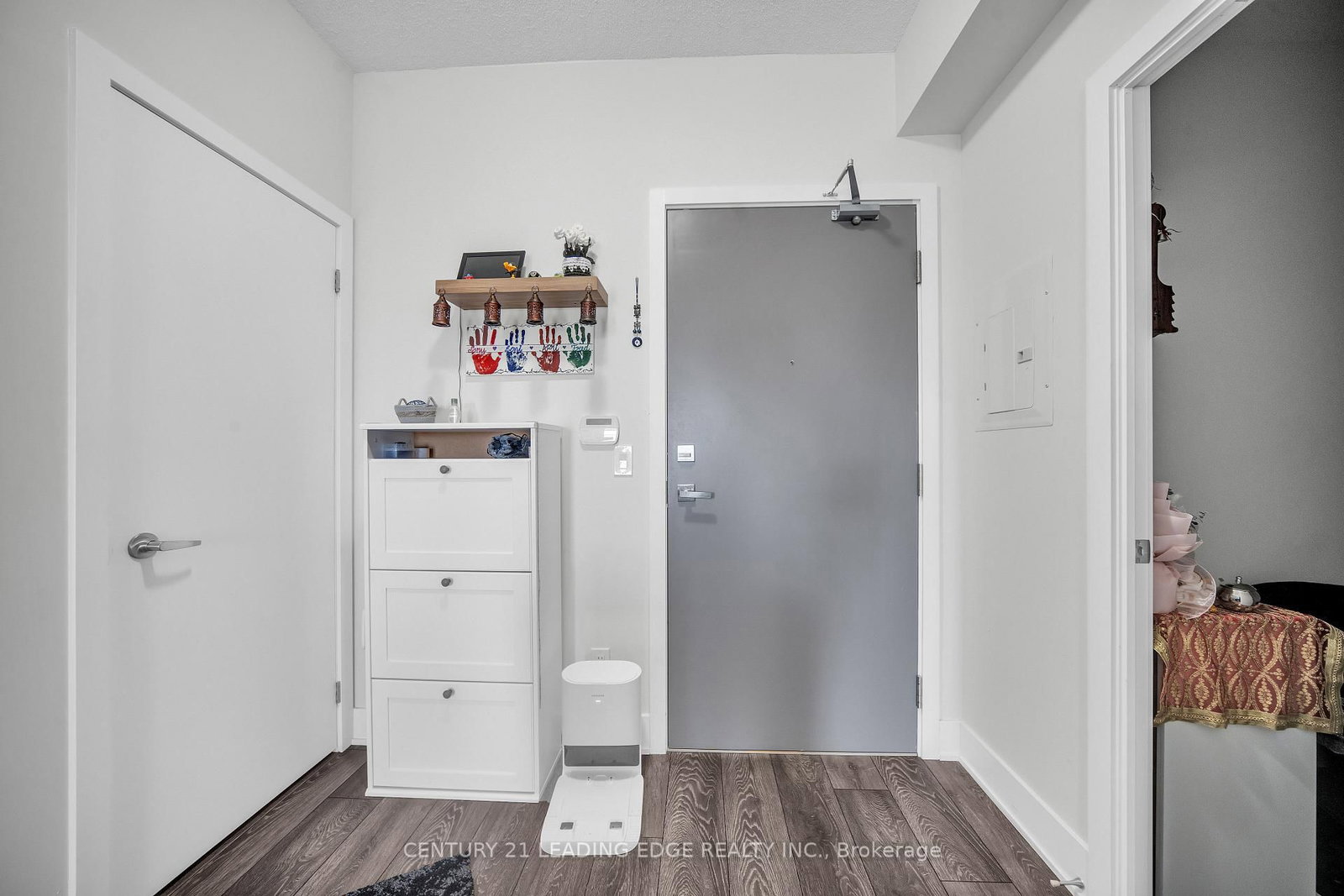 188 Fairview Mall Drive, Unit 1110 - Photo 4