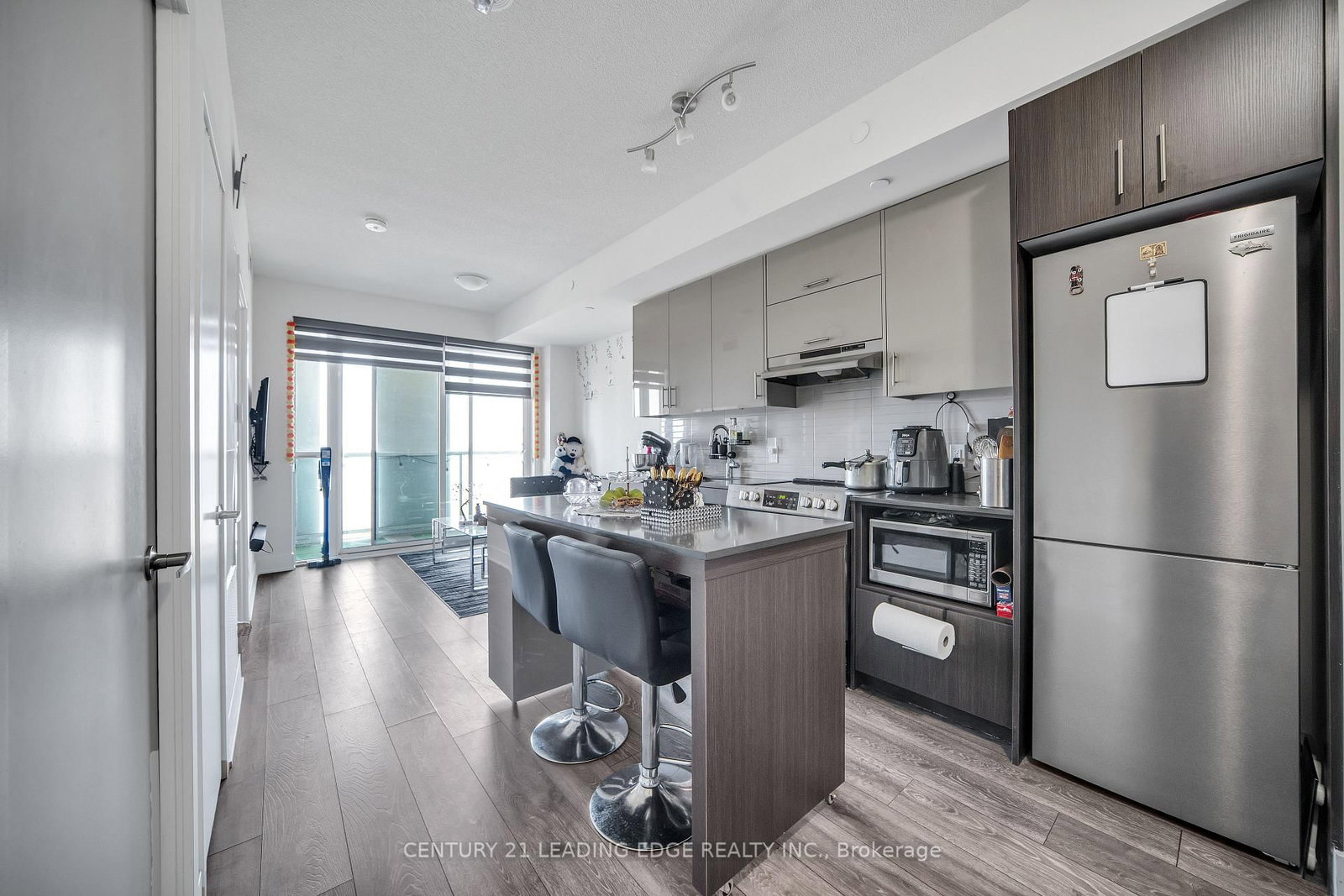 188 Fairview Mall Drive, Unit 1110 - Photo 6