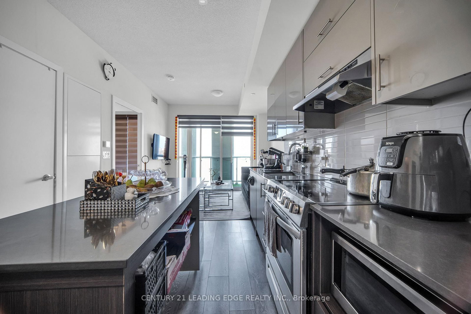 188 Fairview Mall Drive, Unit 1110 - Photo 9