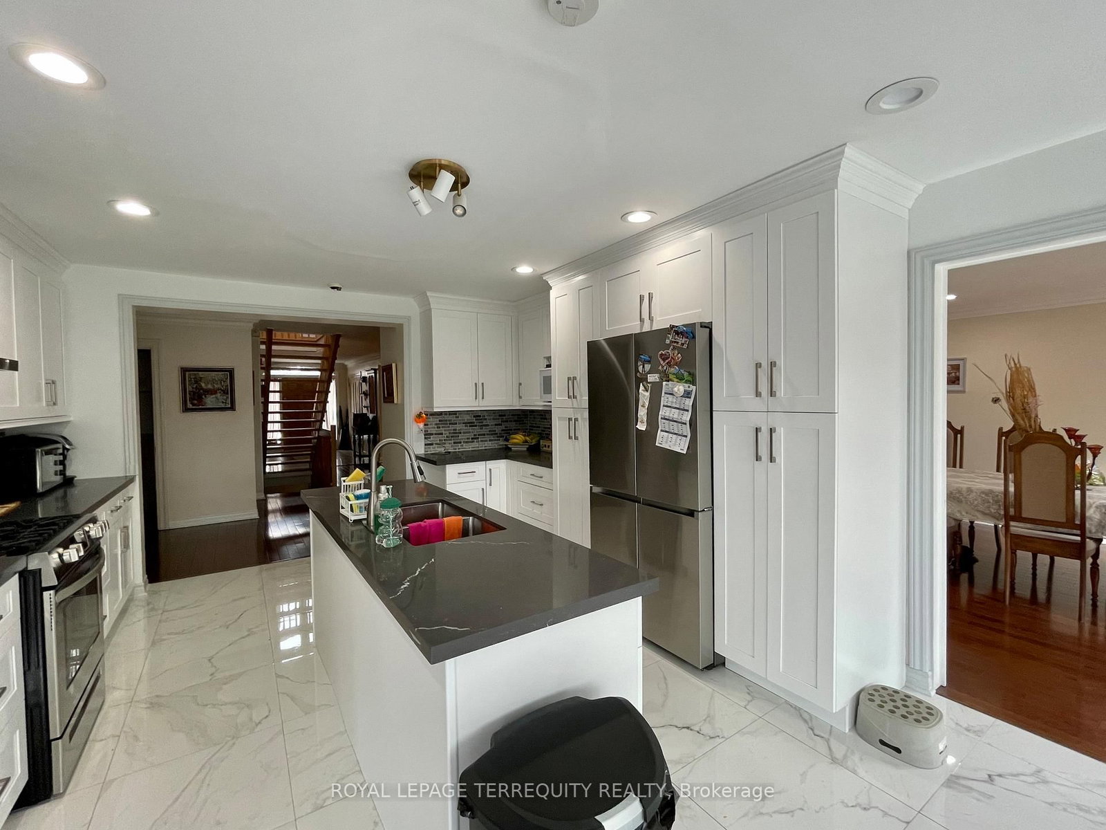 435 Drewry Avenue - Photo 9