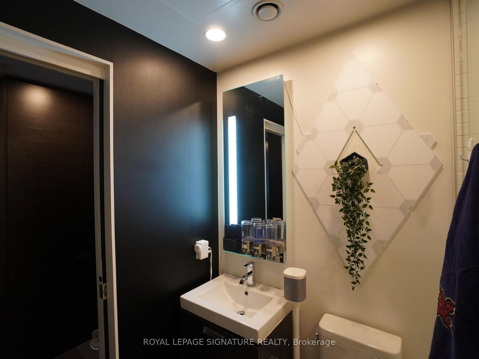 38 Stewart Street, Unit 1006 - Photo 14