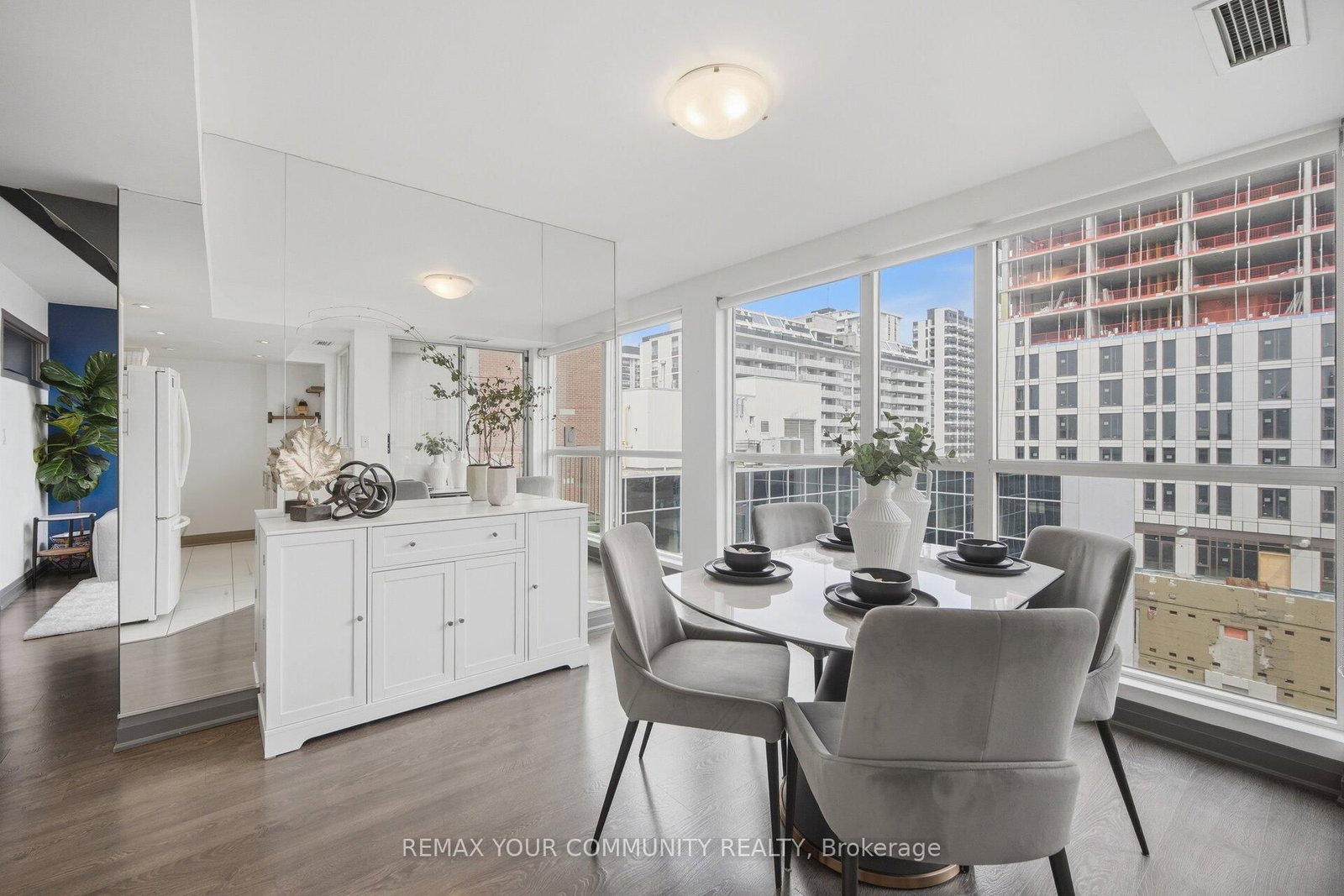 18 Merton Street, Unit PH1114 - Photo 8