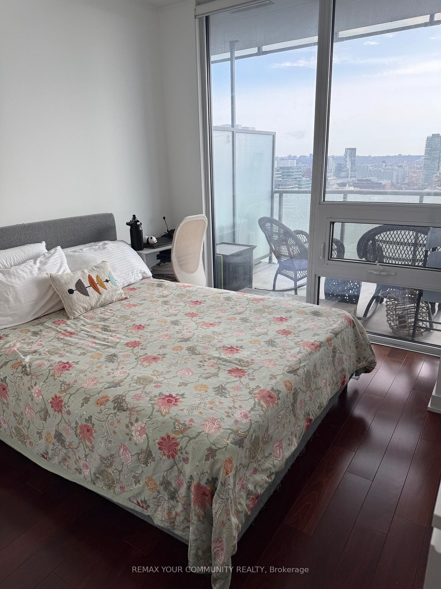 1 Market Street E, Unit 2306 - Photo 9