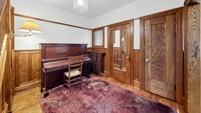 252 Sheldrake Blvd, Toronto, M4P 2B6 | Image 3