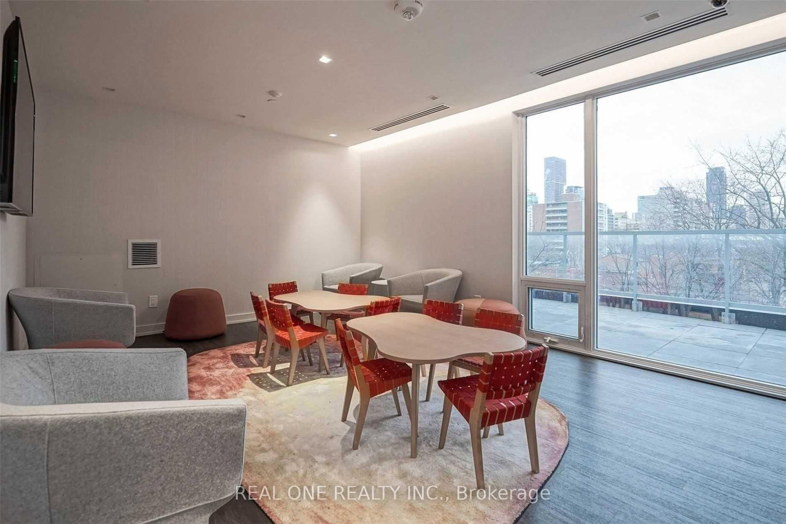 3 Gloucester Street, Unit 514 - Photo 16