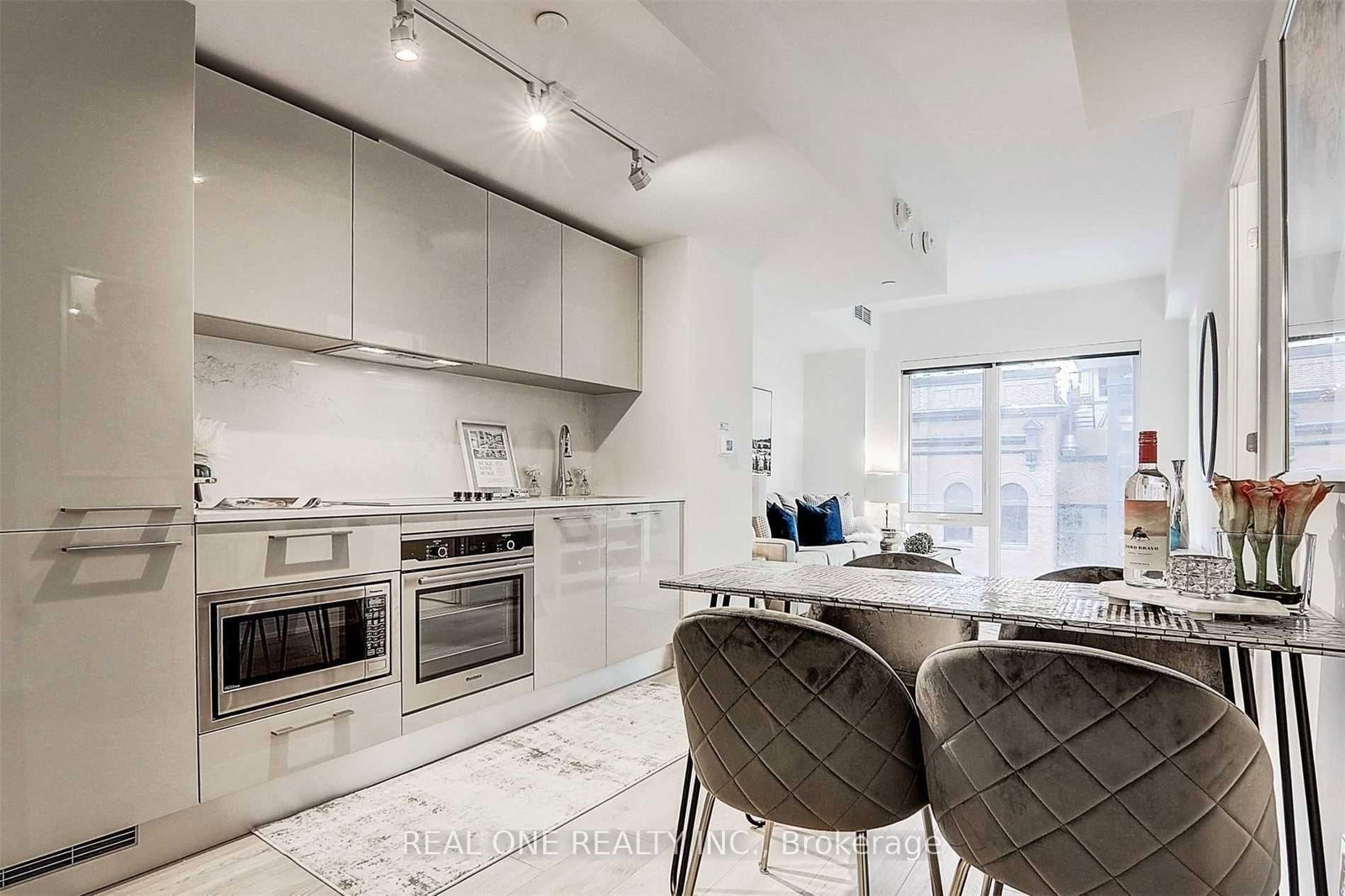 3 Gloucester Street, Unit 514 - Photo 8