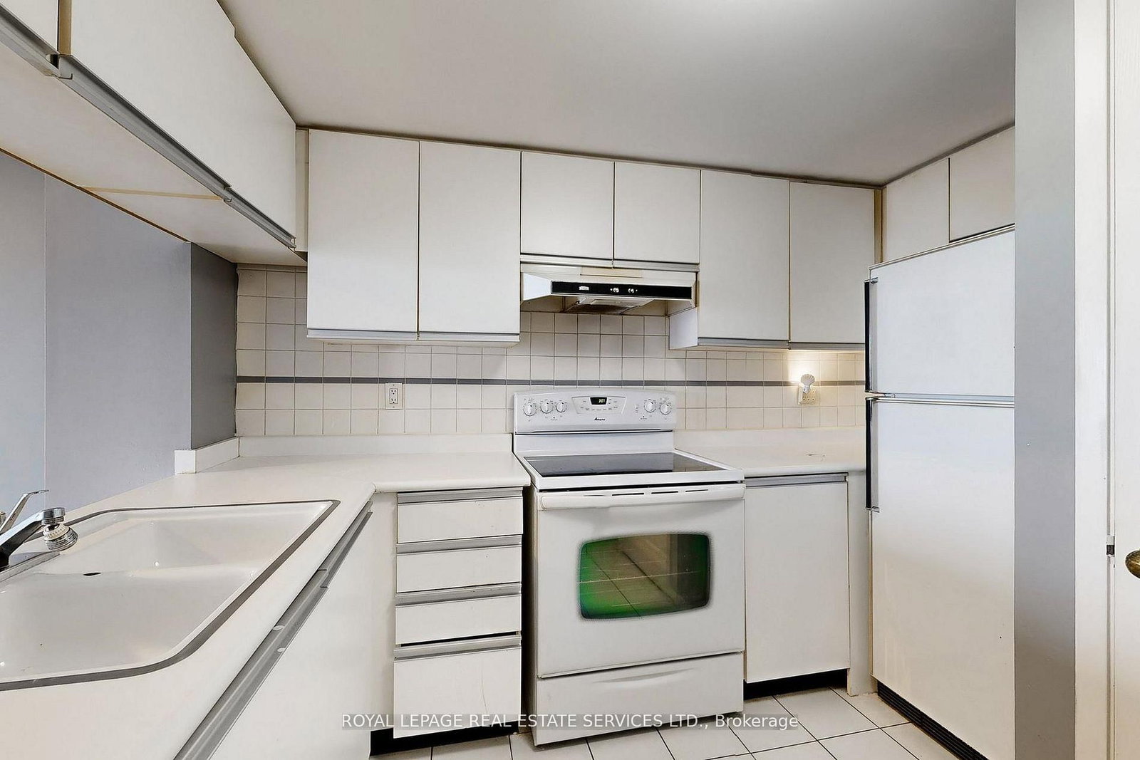 298 Jarvis Street, Unit 1705 - Photo 11