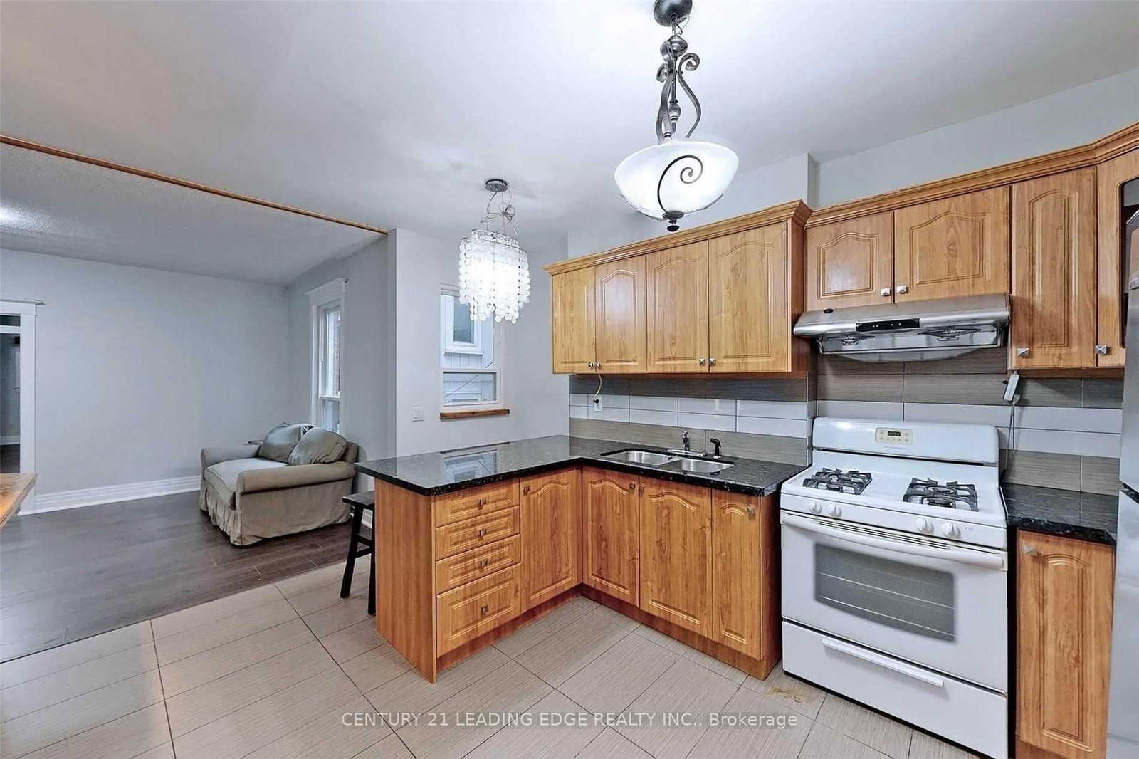 233 BORDEN Street - Photo 22