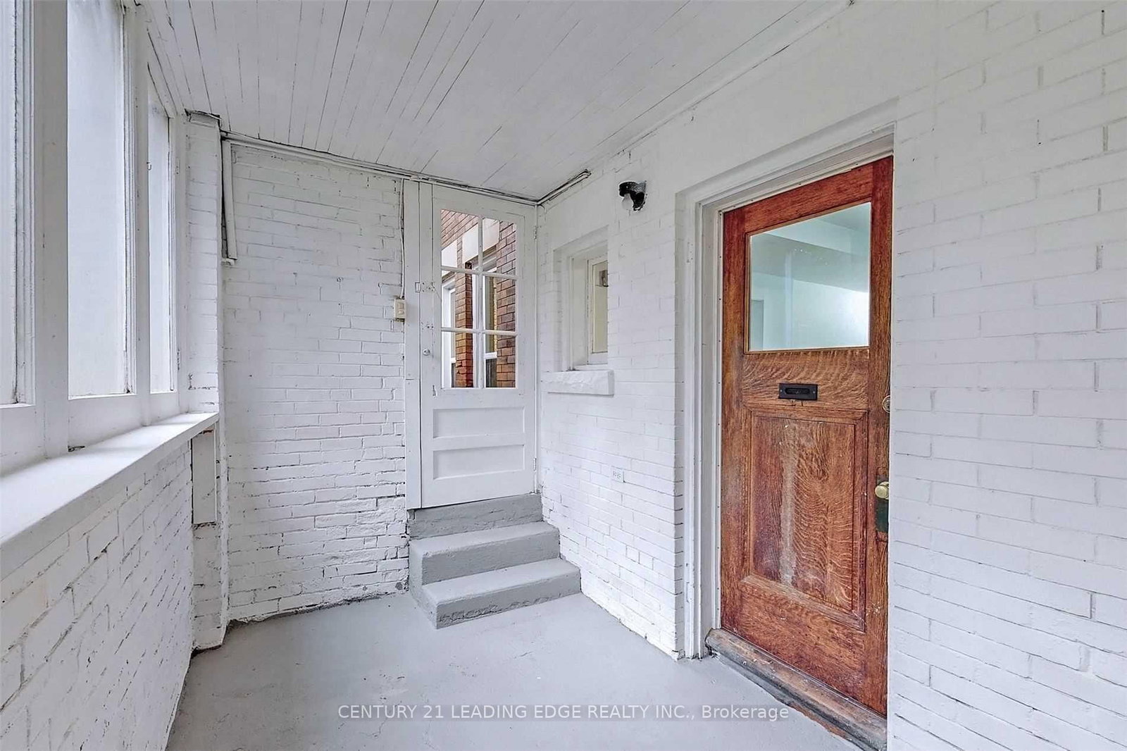 233 BORDEN Street - Photo 26