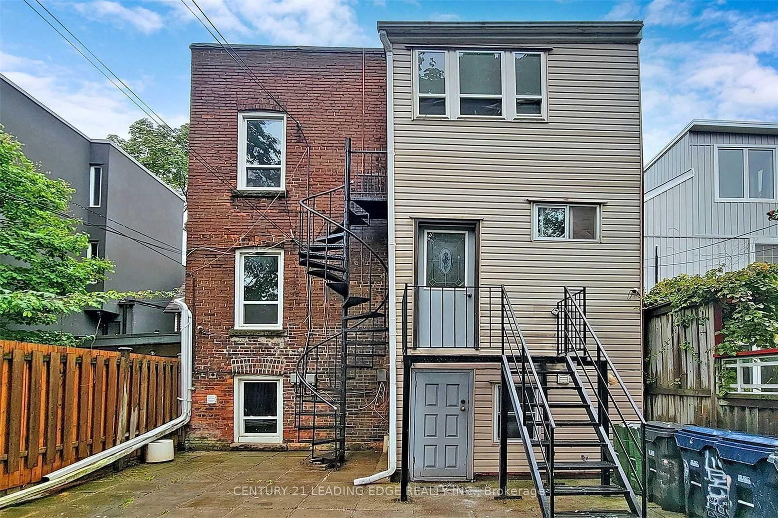 233 BORDEN Street - Photo 28