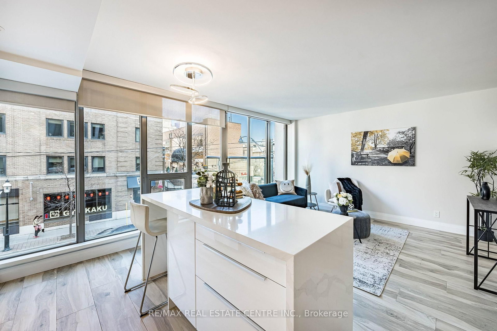 33 Lombard Street, Unit 216 - Photo 10