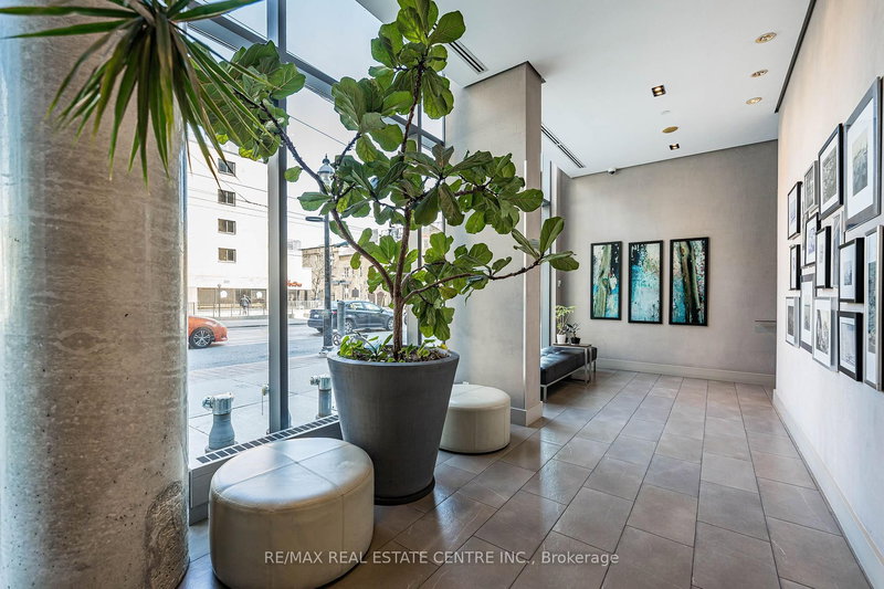 216 - 33 Lombard St, Toronto, M5C 3H8 | Image 2