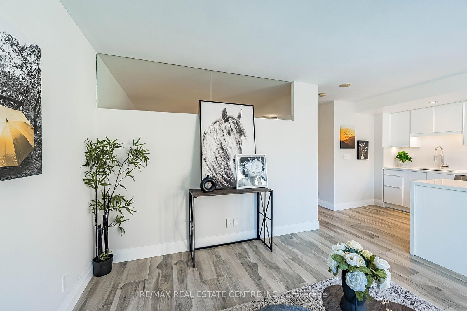 33 Lombard Street, Unit 216 - Photo 6
