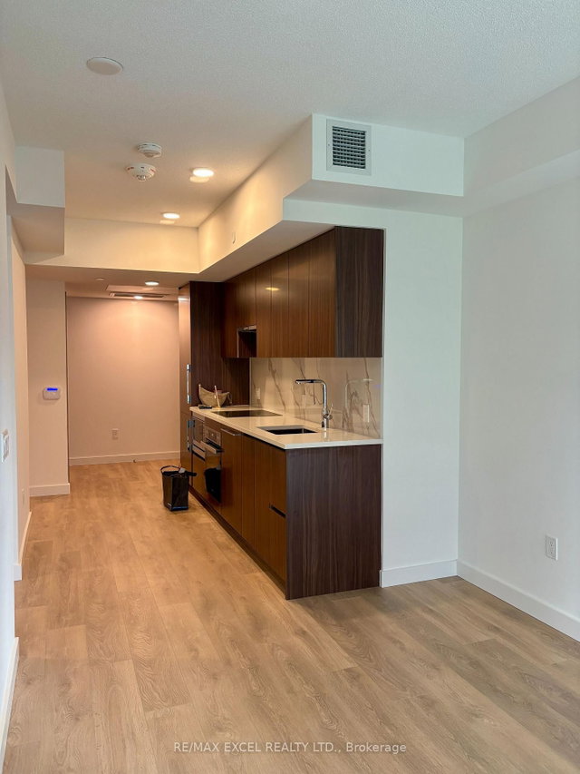 627 - 3 Concord Cityplace Way