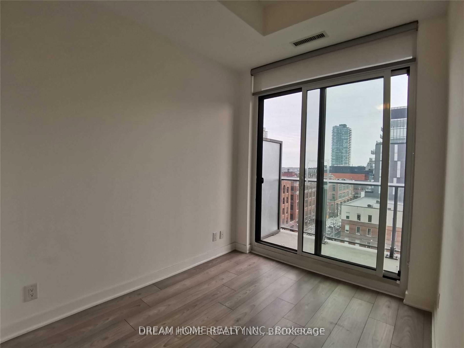 120 Parliament Street, Unit 808 - Photo 3