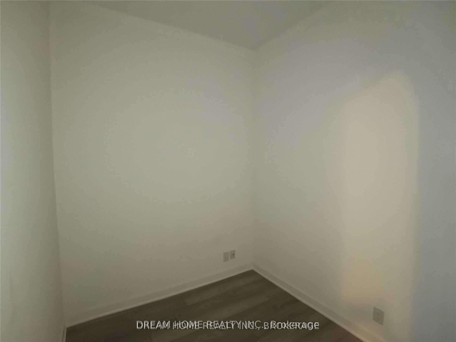 120 Parliament Street, Unit 808 - Photo 6