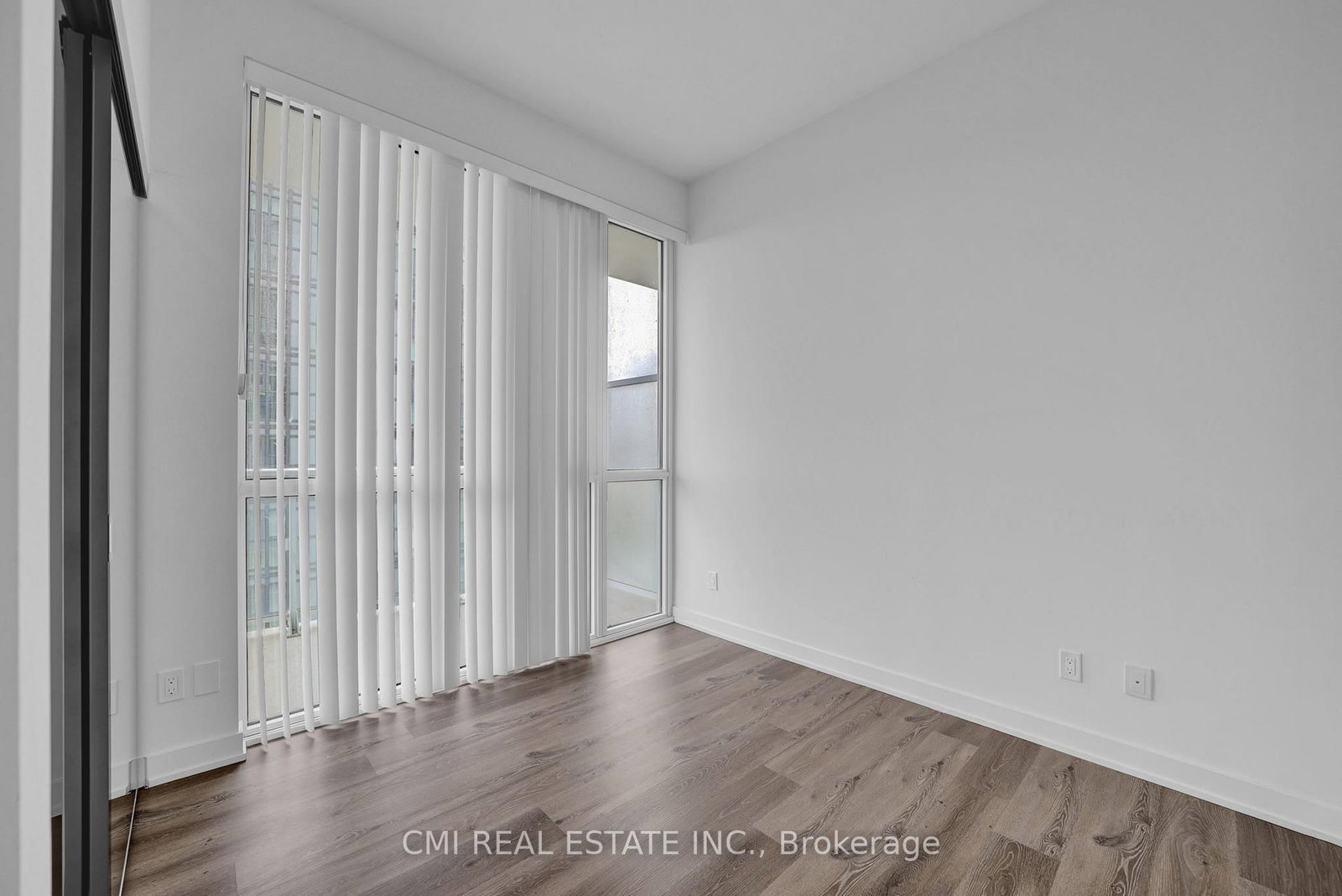 10 Deerlick Court, Unit 810 - Photo 10