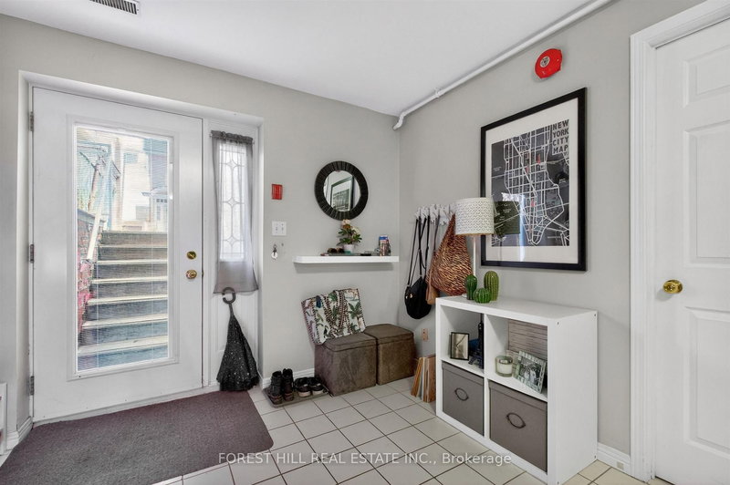 Lower - 14 Concord Ave, Toronto, M6H 2P1 | Image 3