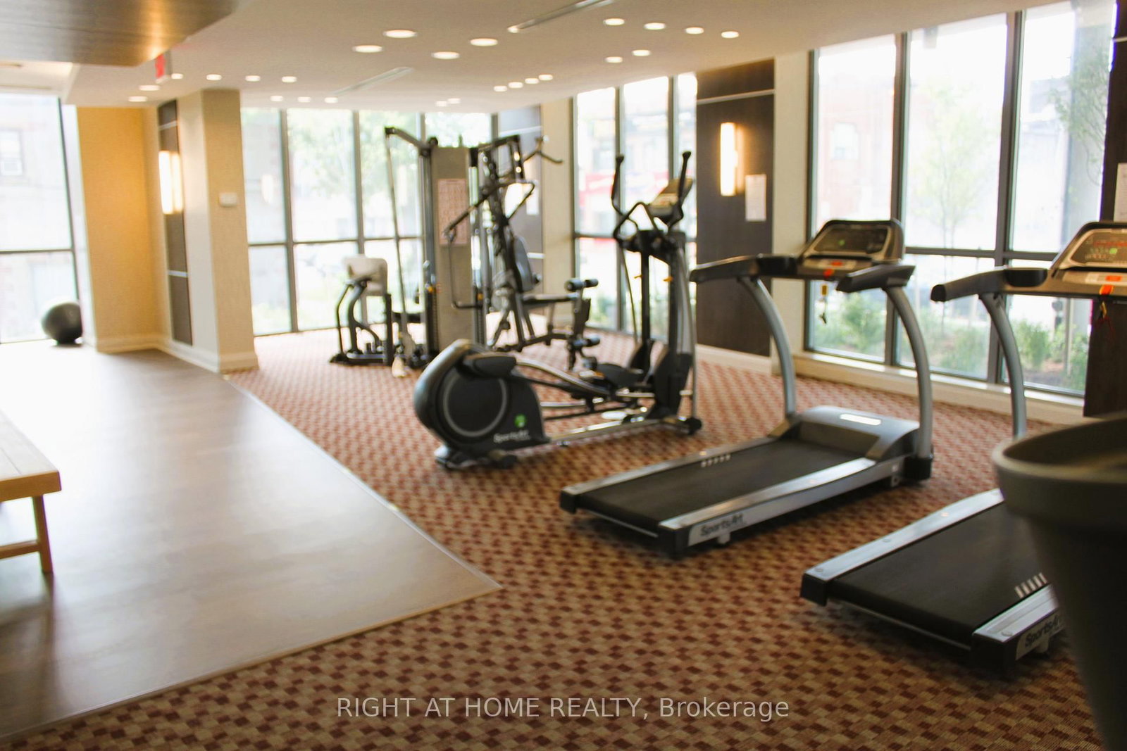 26 Norton Avenue, Unit 805 - Photo 18