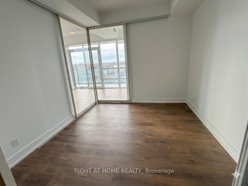 26 Norton Avenue, Unit 805 - Photo 8